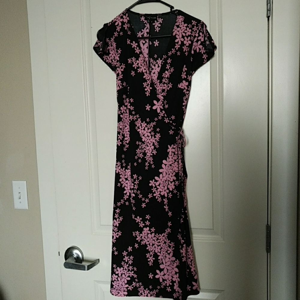 Black and Pink Flower Wrap Dress